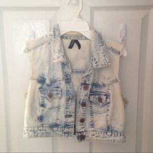 Bleach Wash Vest